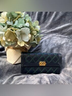 RARE Chanel Boy Continental Flap Wallet - Navy/Green Stitch + COA